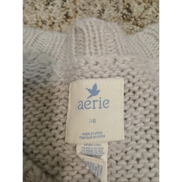 Aerie Ivory Cable Knitted Sweater •Rounded Neckline • Size Large Wool Mohair - Picture 4 of 7